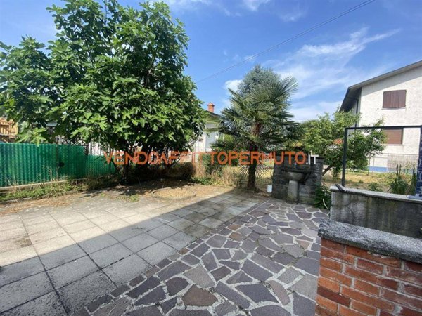 casa indipendente in vendita ad Adro