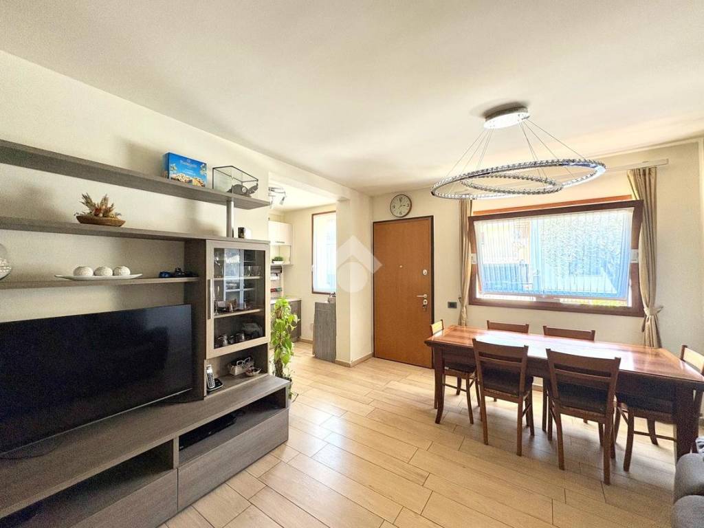 casa indipendente in vendita ad Adro
