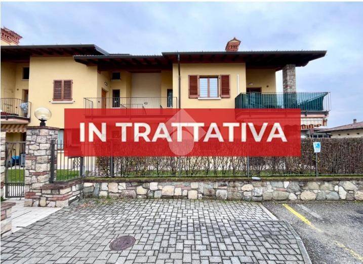 appartamento in vendita ad Adro in zona Torbiato