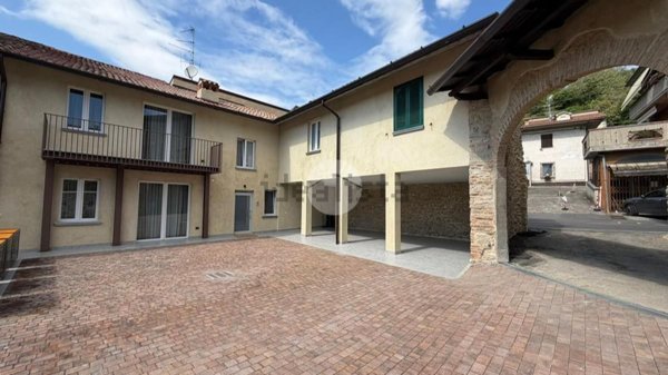 appartamento in vendita ad Adro