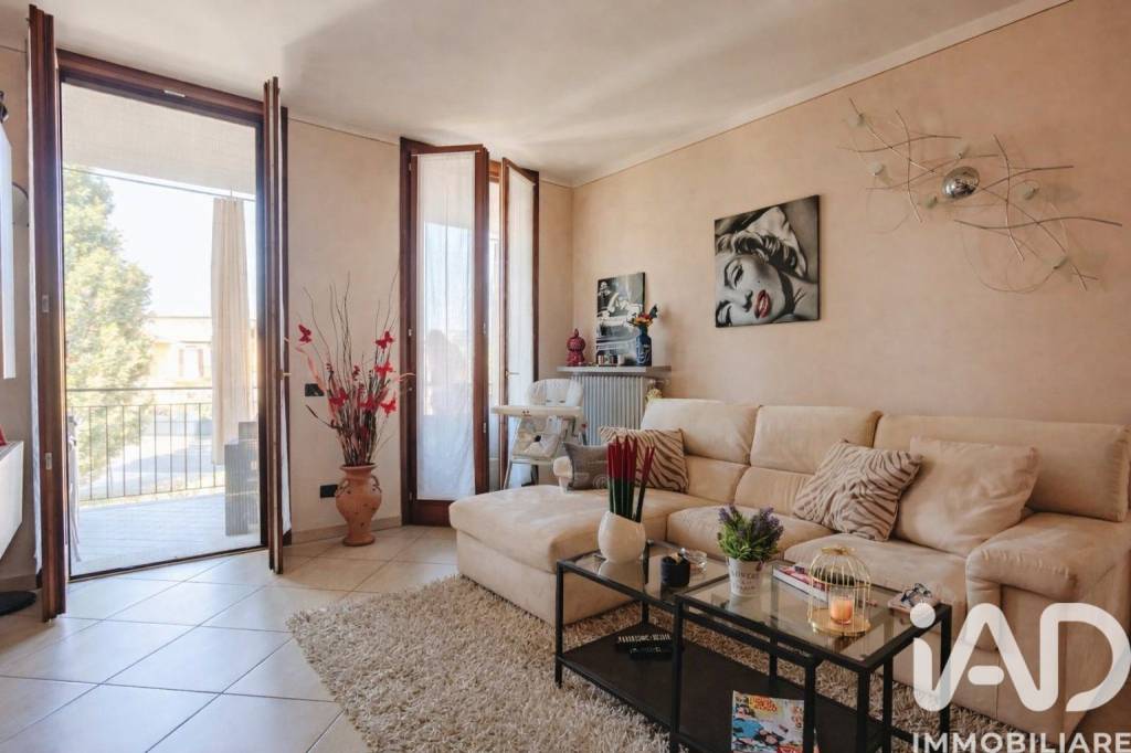 appartamento in vendita ad Adro in zona Torbiato