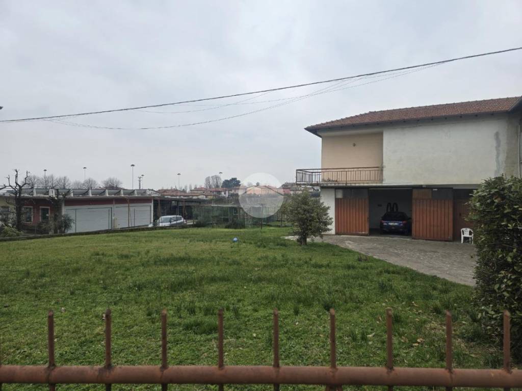 terreno agricolo in vendita ad Adro