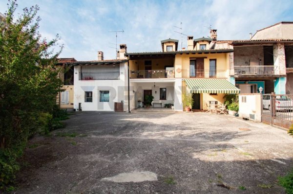 casa indipendente in vendita ad Adro