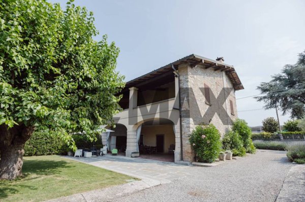 casa indipendente in vendita ad Adro