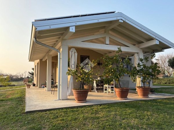 casa indipendente in vendita ad Adro