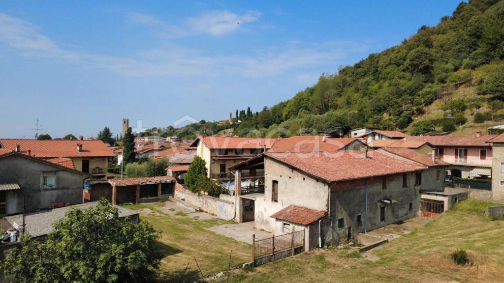 casa indipendente in vendita ad Adro