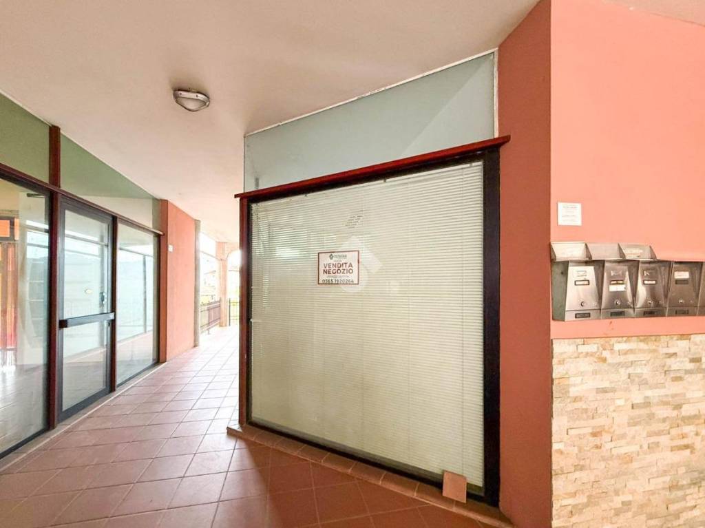 negozio in vendita ad Agnosine