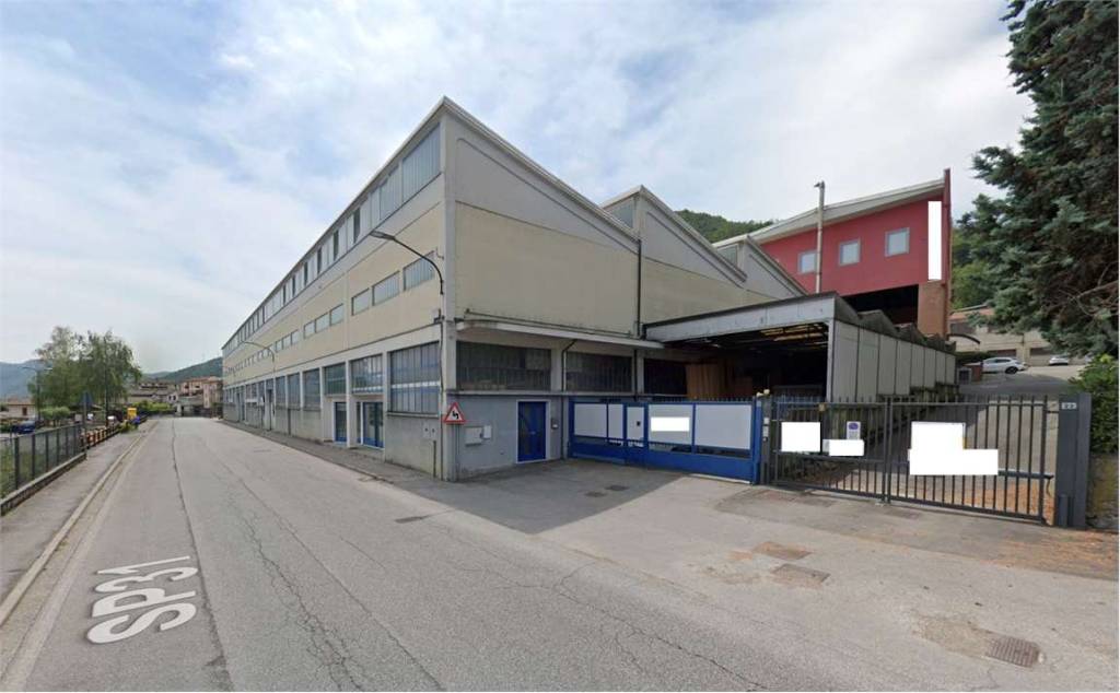 locale commerciale in vendita ad Agnosine