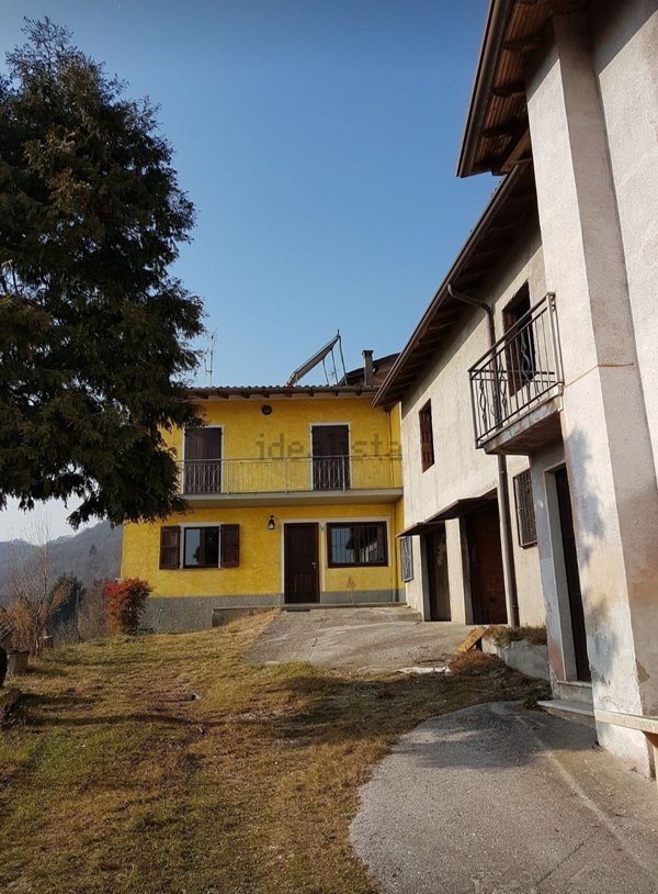 esavano in vendita ad Agnosine in zona Binzago