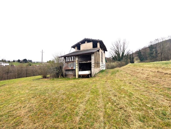 casale in vendita ad Agnosine