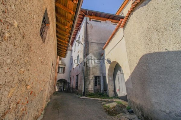 appartamento in vendita ad Agnosine in zona Trebbio