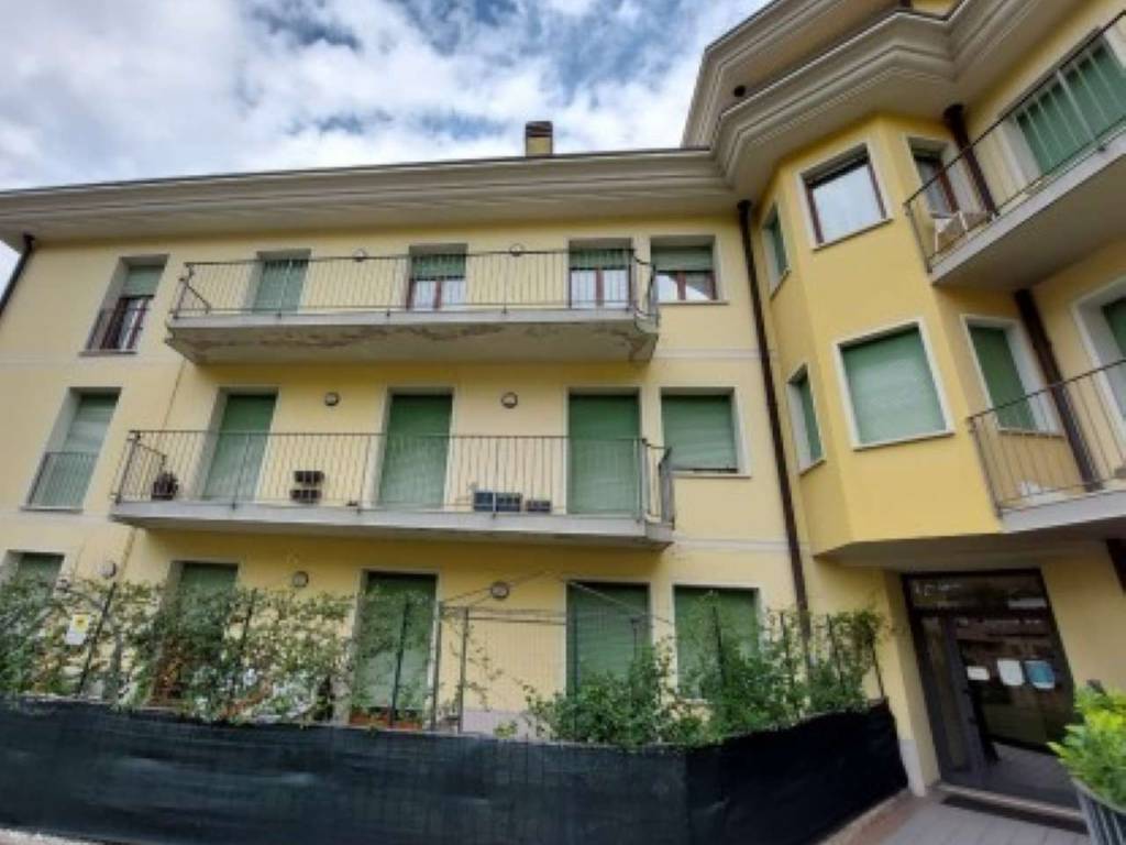 appartamento in vendita ad Agnosine in zona Trebbio