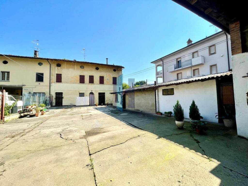 casa indipendente in vendita ad Alfianello