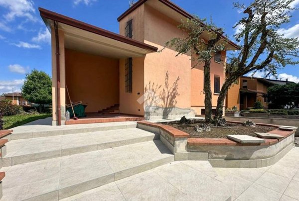 casa indipendente in vendita ad Alfianello