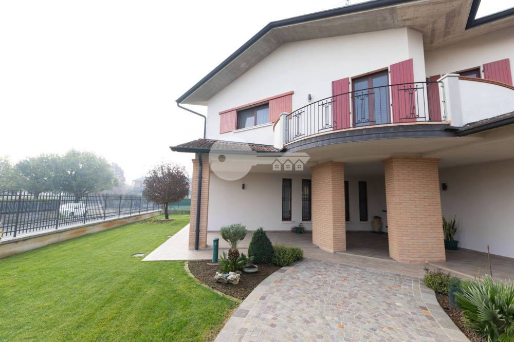 casa indipendente in vendita ad Alfianello