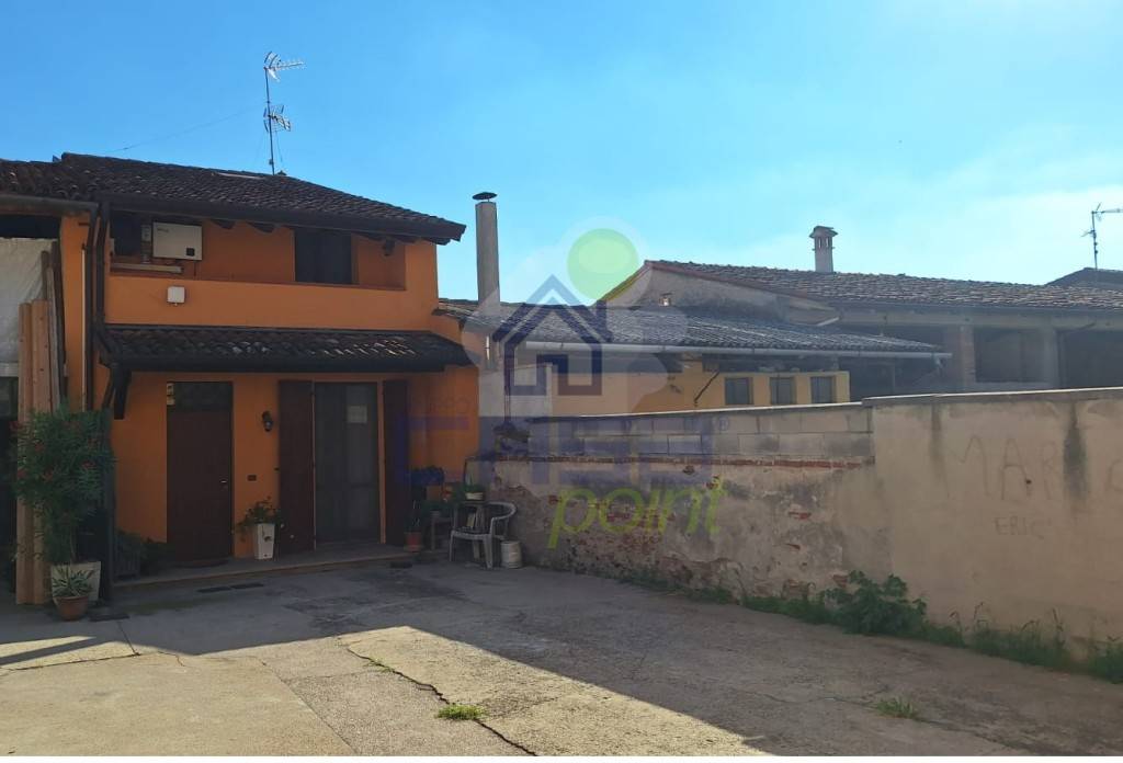 casa indipendente in vendita ad Alfianello