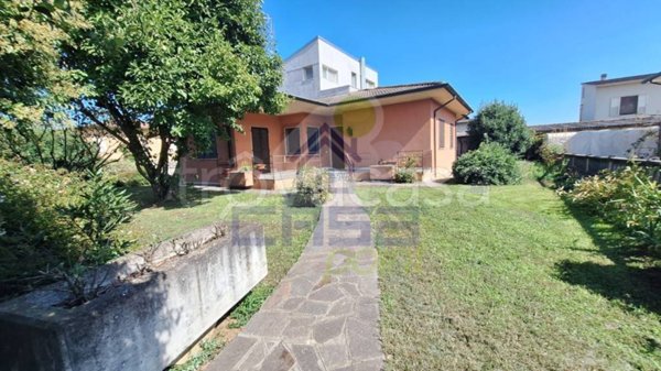 casa indipendente in vendita ad Alfianello