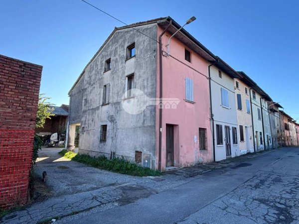 casa indipendente in vendita ad Alfianello