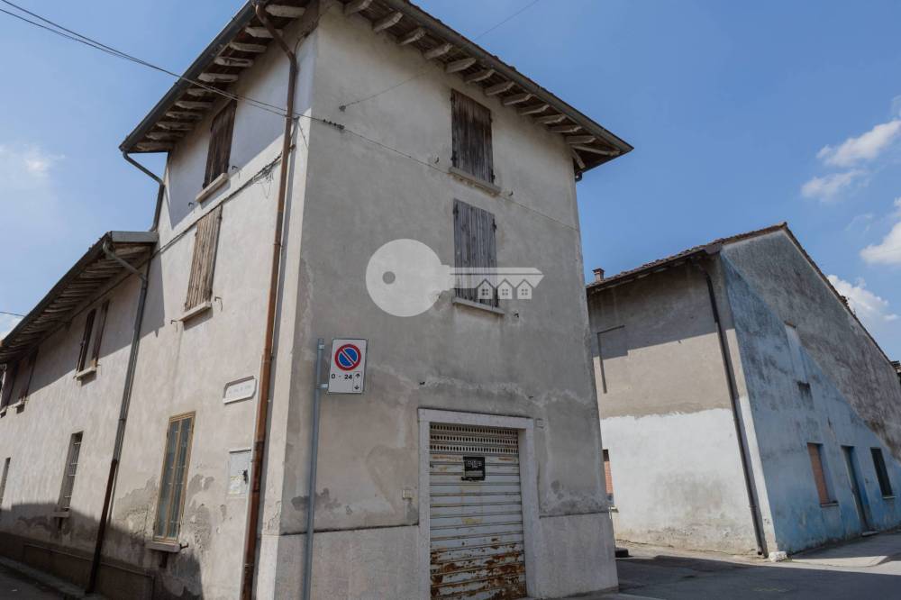 casa indipendente in vendita ad Alfianello