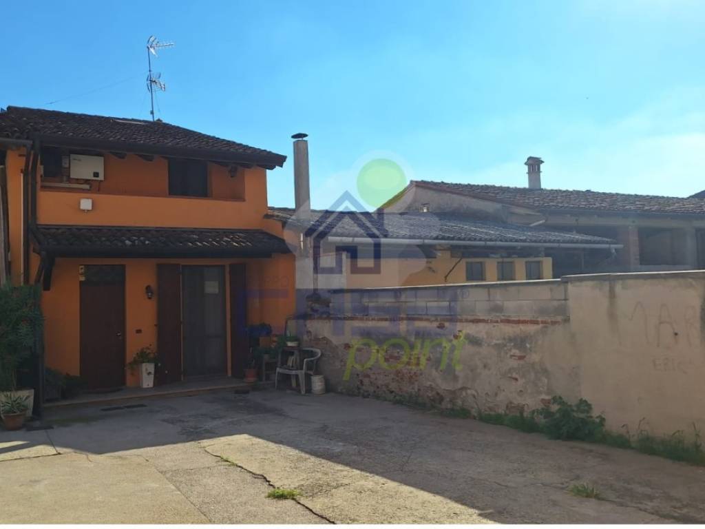 casa indipendente in vendita ad Alfianello
