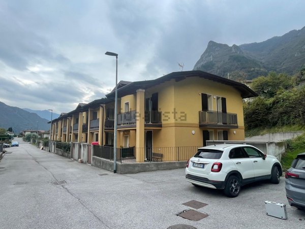 casa indipendente in vendita ad Anfo