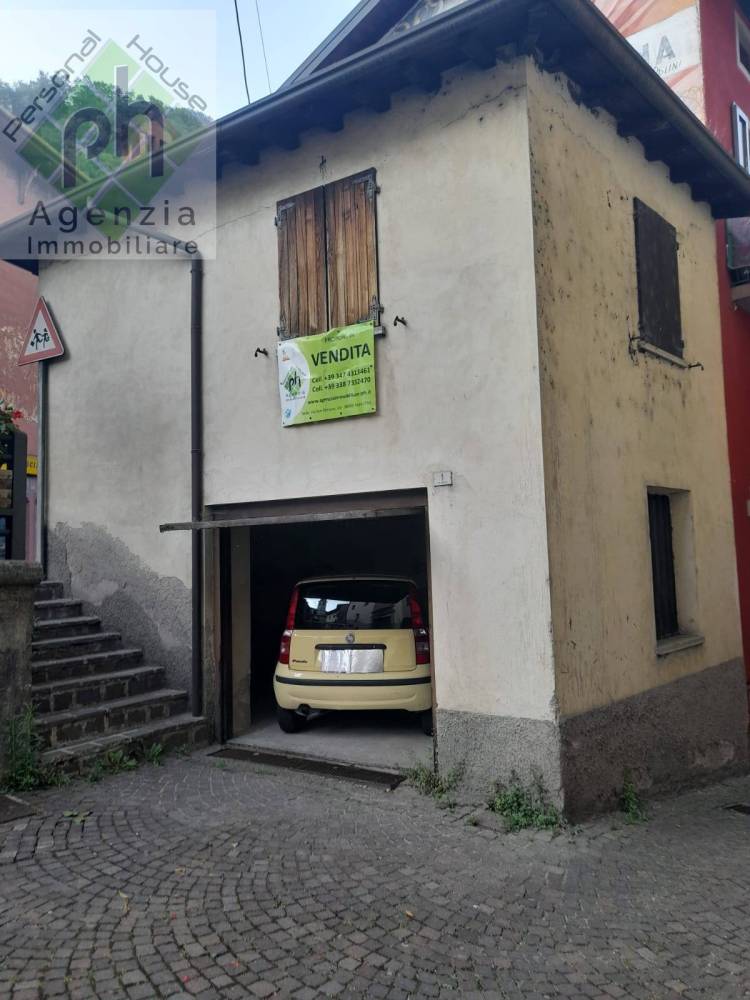 locale di sgombero in vendita ad Anfo