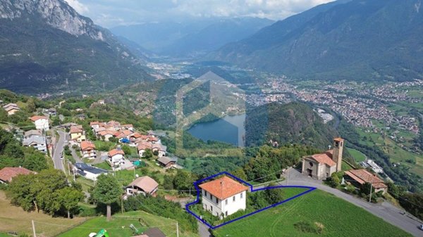 casa indipendente in vendita ad Angolo Terme in zona Anfurro