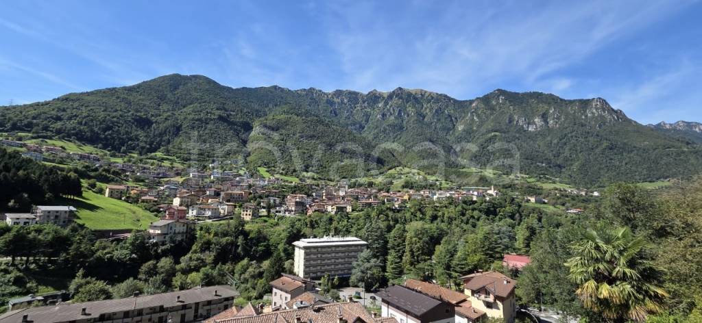 appartamento in vendita ad Angolo Terme