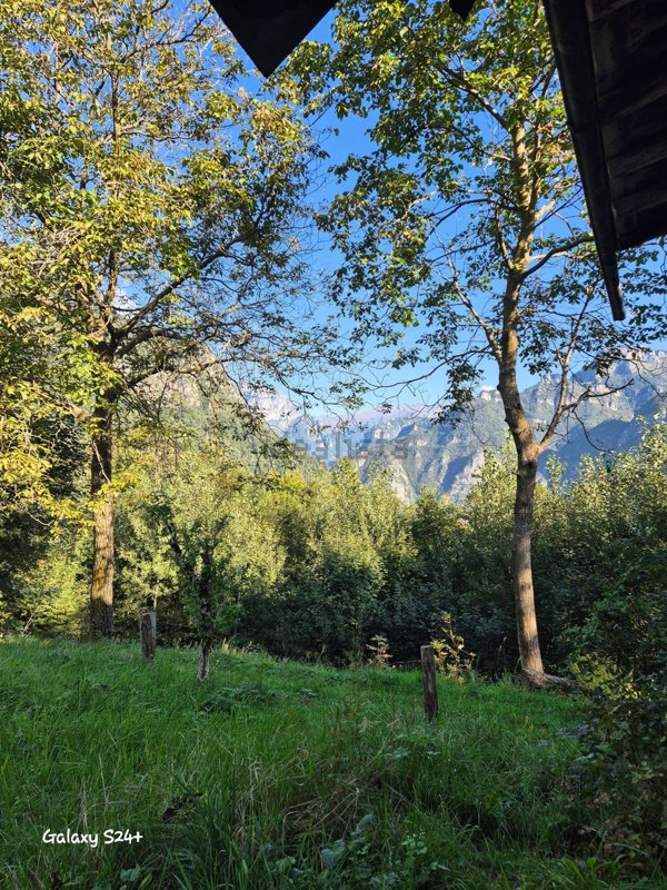 quadrivano in vendita ad Angolo Terme