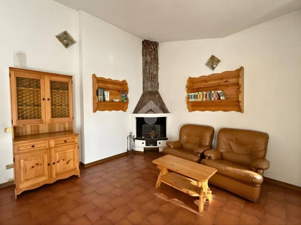 appartamento in vendita ad Angolo Terme