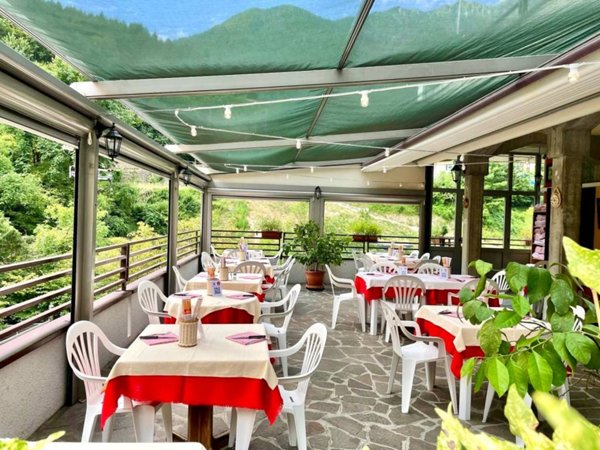 negozio in vendita ad Angolo Terme