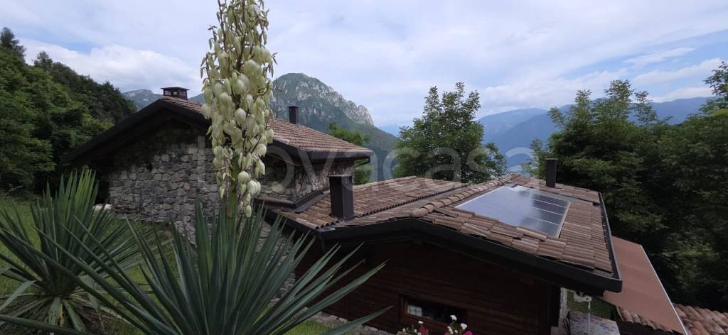 appartamento in vendita ad Angolo Terme