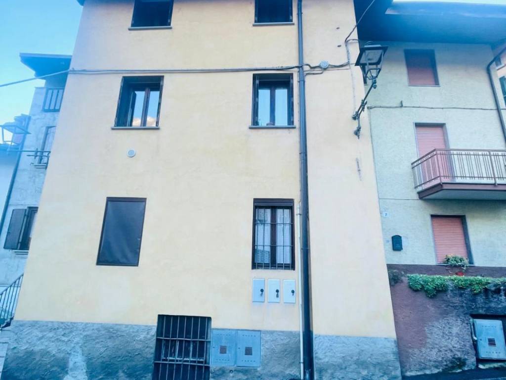 appartamento in vendita ad Angolo Terme