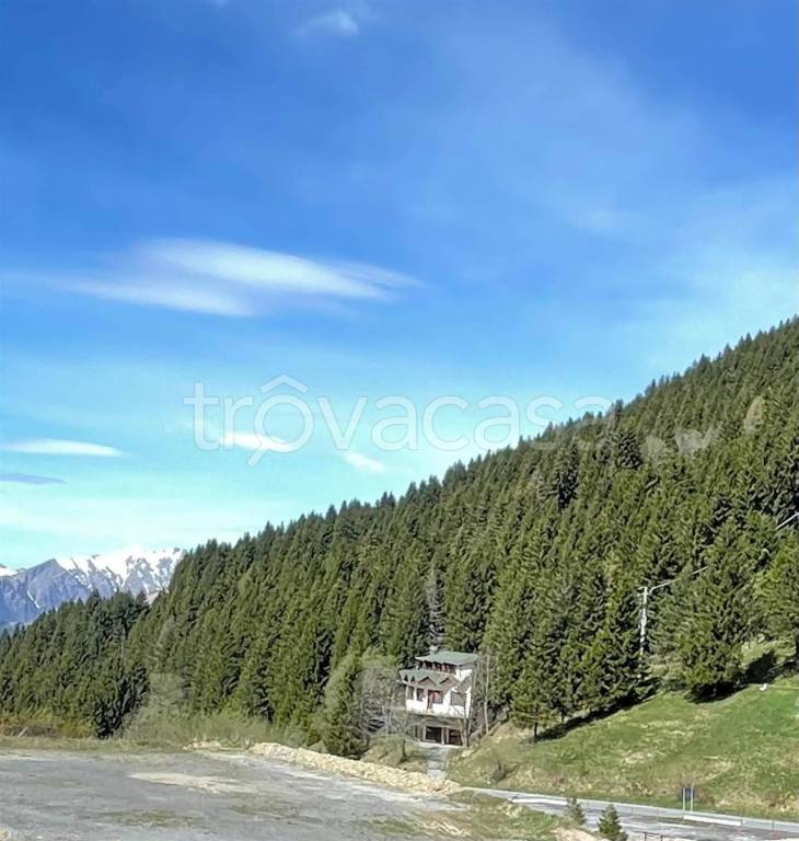 negozio in vendita ad Angolo Terme