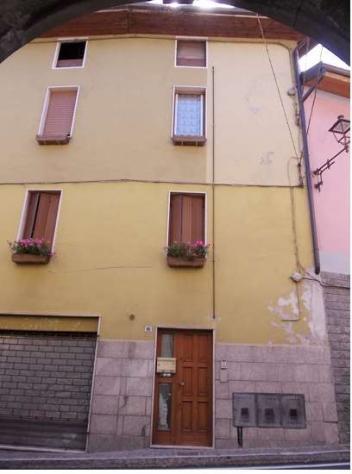 appartamento in vendita ad Angolo Terme