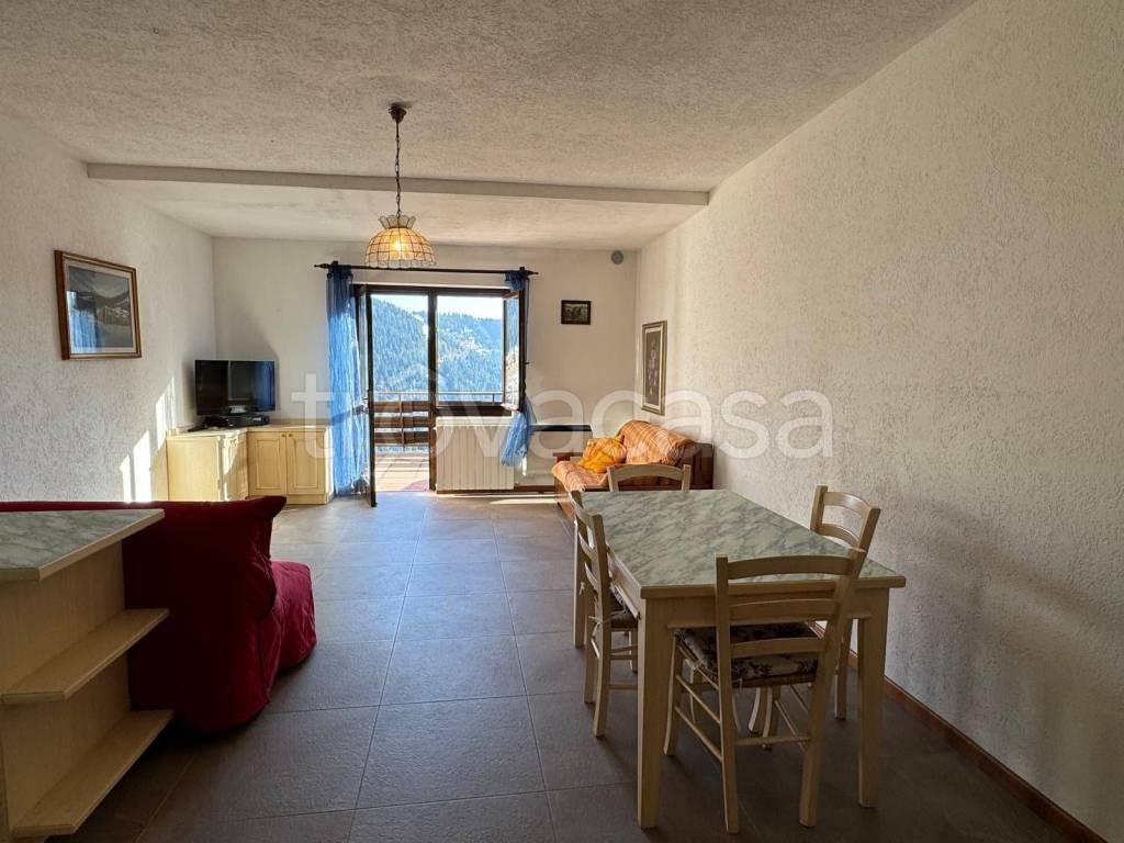 appartamento in vendita ad Angolo Terme