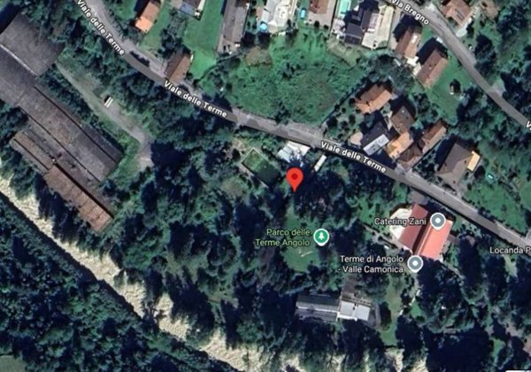 negozio in vendita ad Angolo Terme