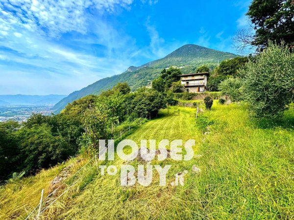 casa indipendente in vendita ad Angolo Terme in zona Anfurro
