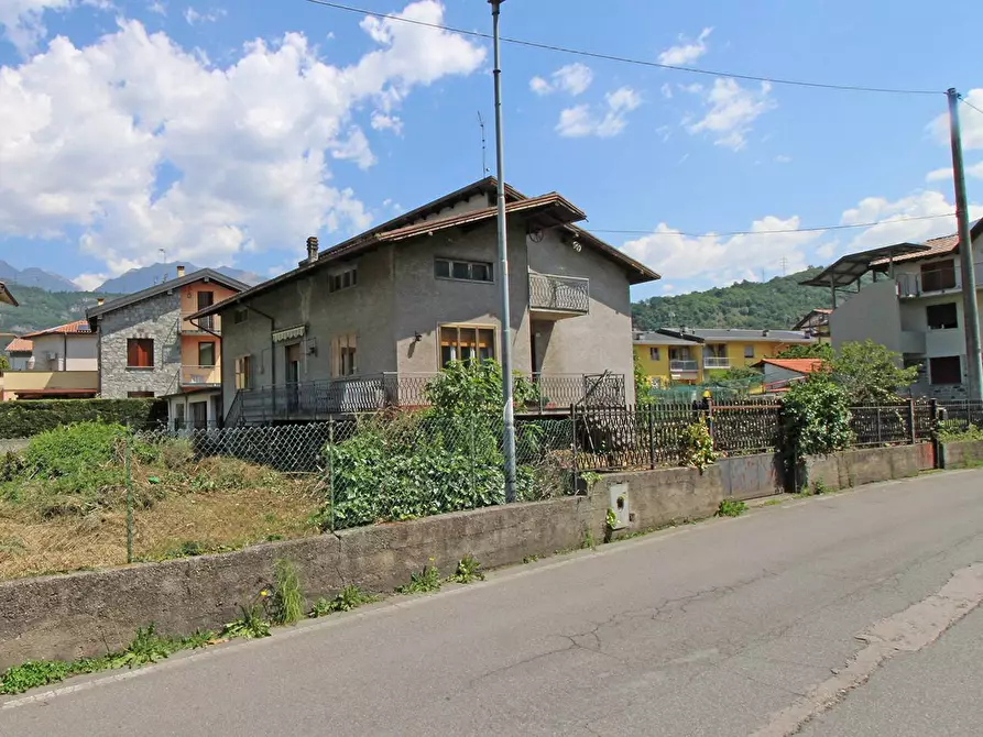 casa indipendente in vendita ad Angolo Terme in zona Mazzunno