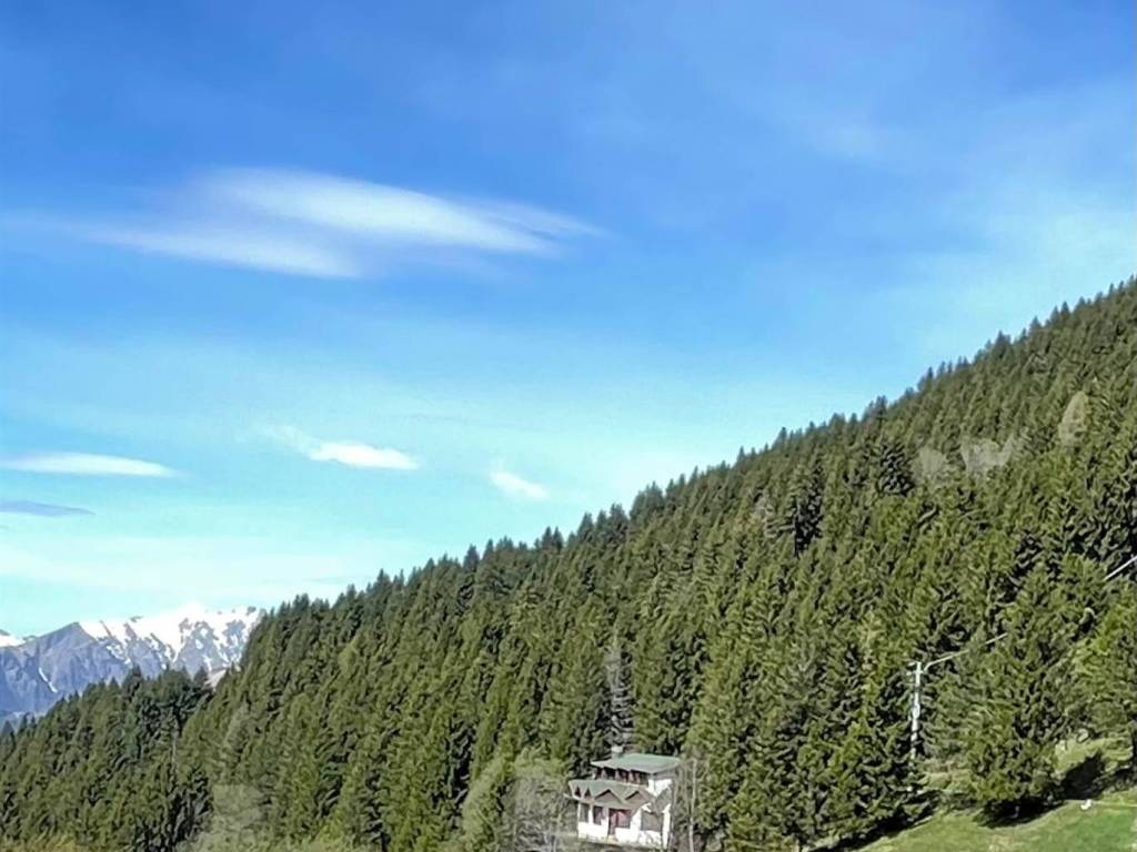 negozio in vendita ad Angolo Terme in zona Anfurro