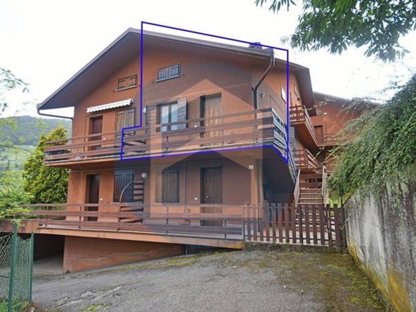 appartamento in vendita ad Artogne in zona Acquebone