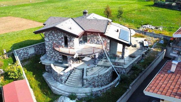 casa indipendente in vendita ad Artogne