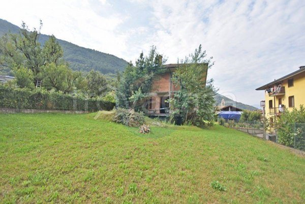 casa indipendente in vendita ad Artogne