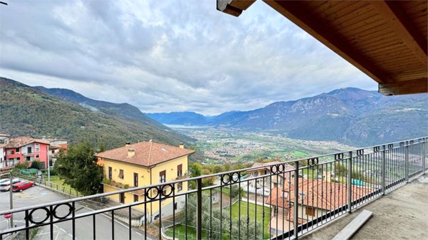 appartamento in vendita ad Artogne in zona Piazze