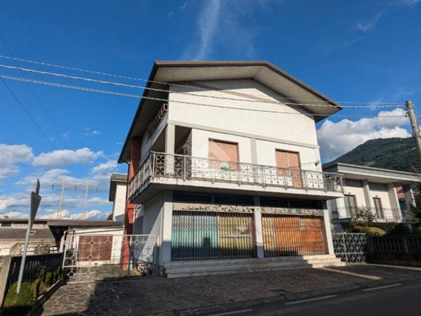 appartamento in vendita ad Artogne