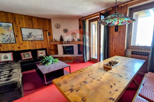 appartamento in vendita ad Artogne in zona Montecampione