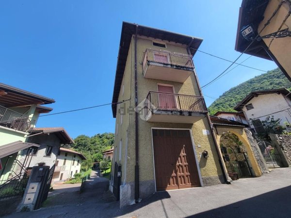 casa indipendente in vendita ad Artogne