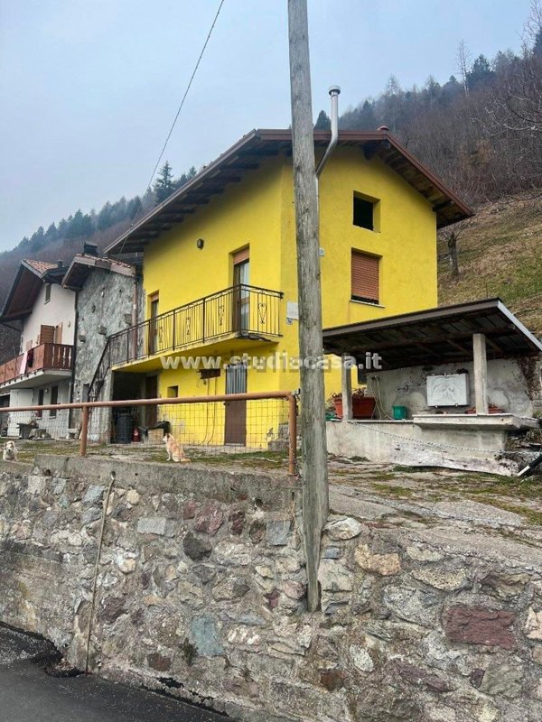 appartamento in vendita ad Artogne in zona Montecampione