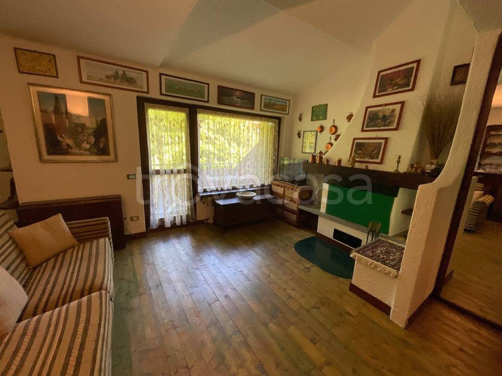 appartamento in vendita ad Artogne in zona Montecampione