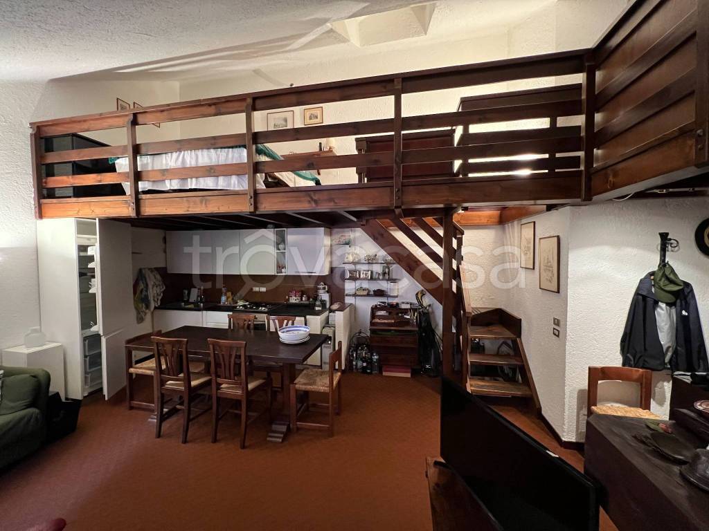 appartamento in vendita ad Artogne in zona Montecampione